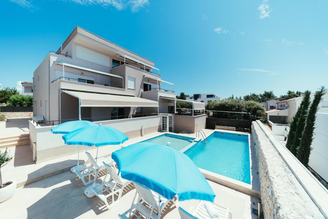 Apartments Prestige Petrcane Exterior photo